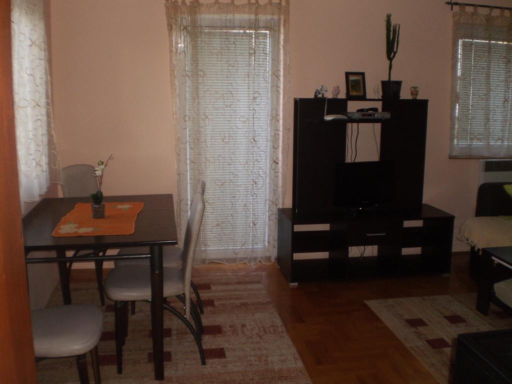 Apartments Vila Velickovic Zlatibor Bagian luar foto